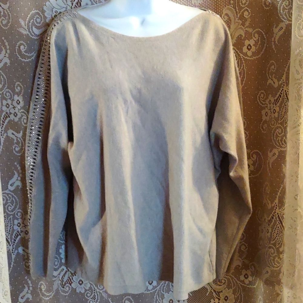 Milano Size Women's XL Classic Neutral Beige Sweater Open Weave Studded Sleeve